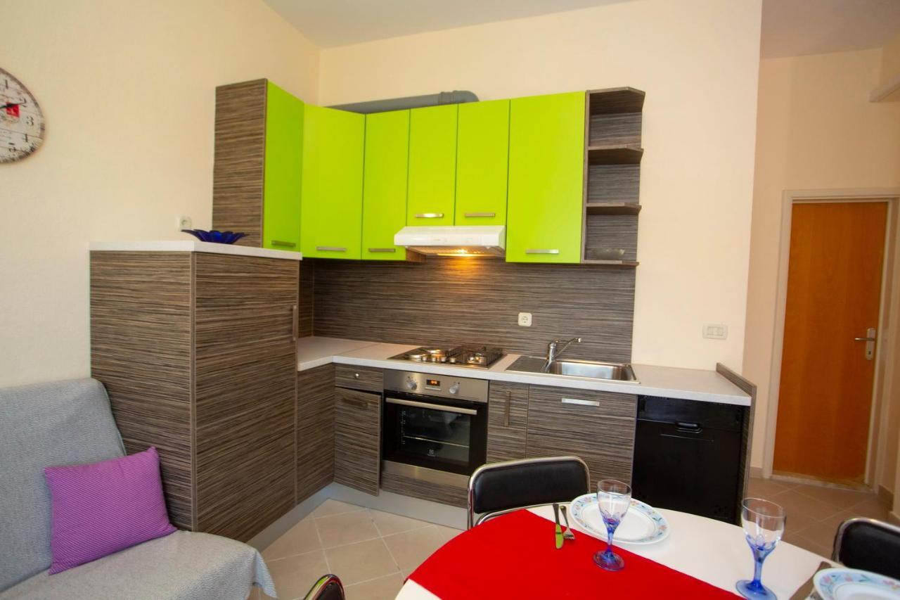 Loncar Apartment Tucepi