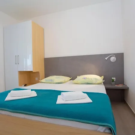 Apartments Loncar Tučepi Kültér fotó