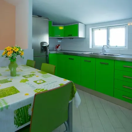 Apartments Loncar Tučepi Kültér fotó
