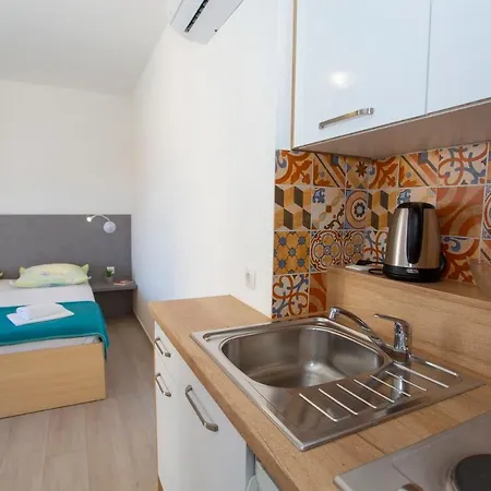 Apartments Loncar Tučepi Kültér fotó